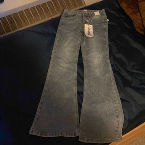 Simple society Jeans
